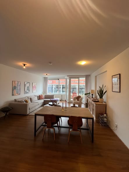 Appartement - World Fashion Centre/Amsterdam (€900.00/90.00m2)