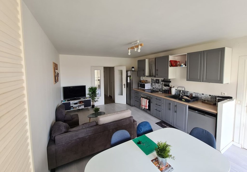 For rent Room Den Haag (Drijfriemstraat €600/24m2) · kamer.nl