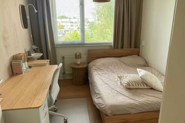 Kamer Saturnuslaan in Groningen