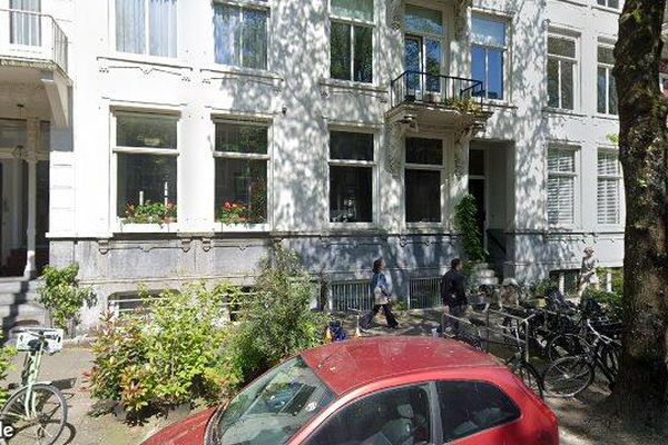 Apartment Sarphatistraat in Amsterdam